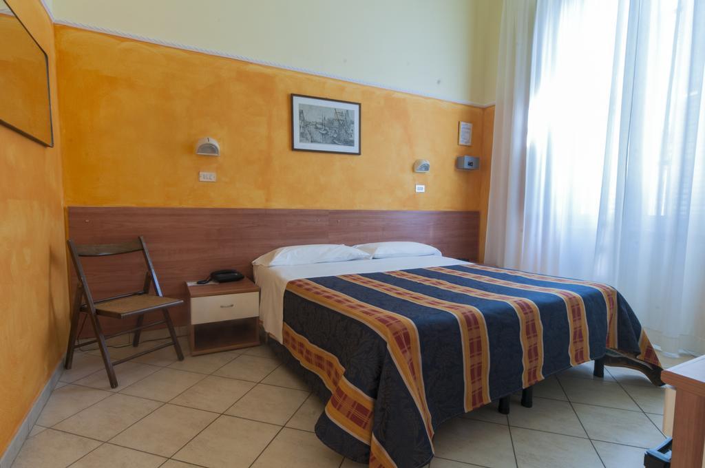 Hotel Midy Viareggio Room photo