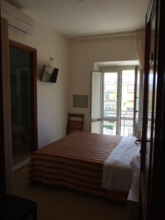 Hotel Midy Viareggio Exterior photo